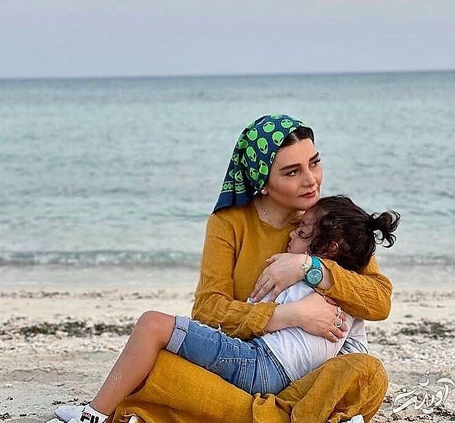 هنگامه قاضیانی و سامی مشعوف در سریال جزیره هنگامه قاضیانی و سامی مشعوف